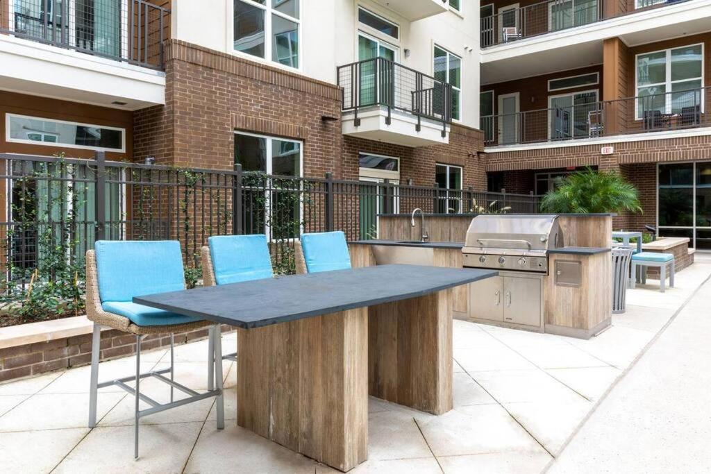 Luxury Apartment Close To Everything W Free Parking 5 Х'юстон Екстер'єр фото