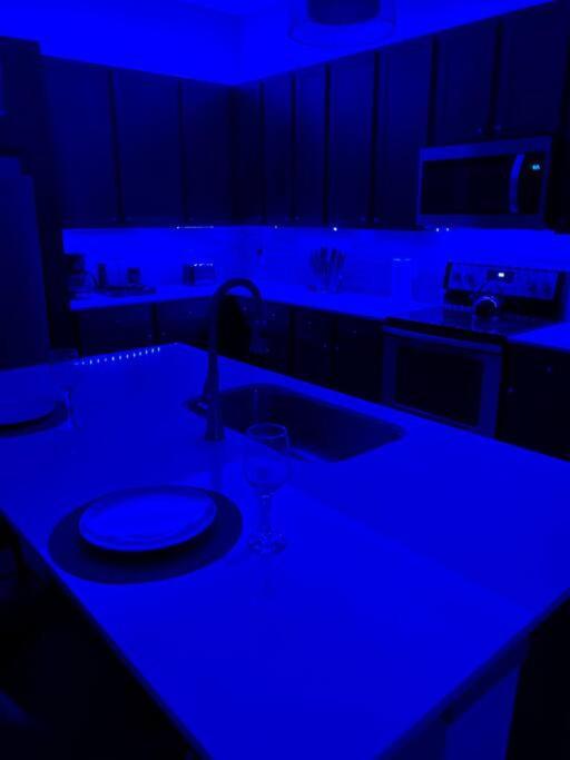 Luxury Apartment Close To Everything W Free Parking 5 Х'юстон Екстер'єр фото