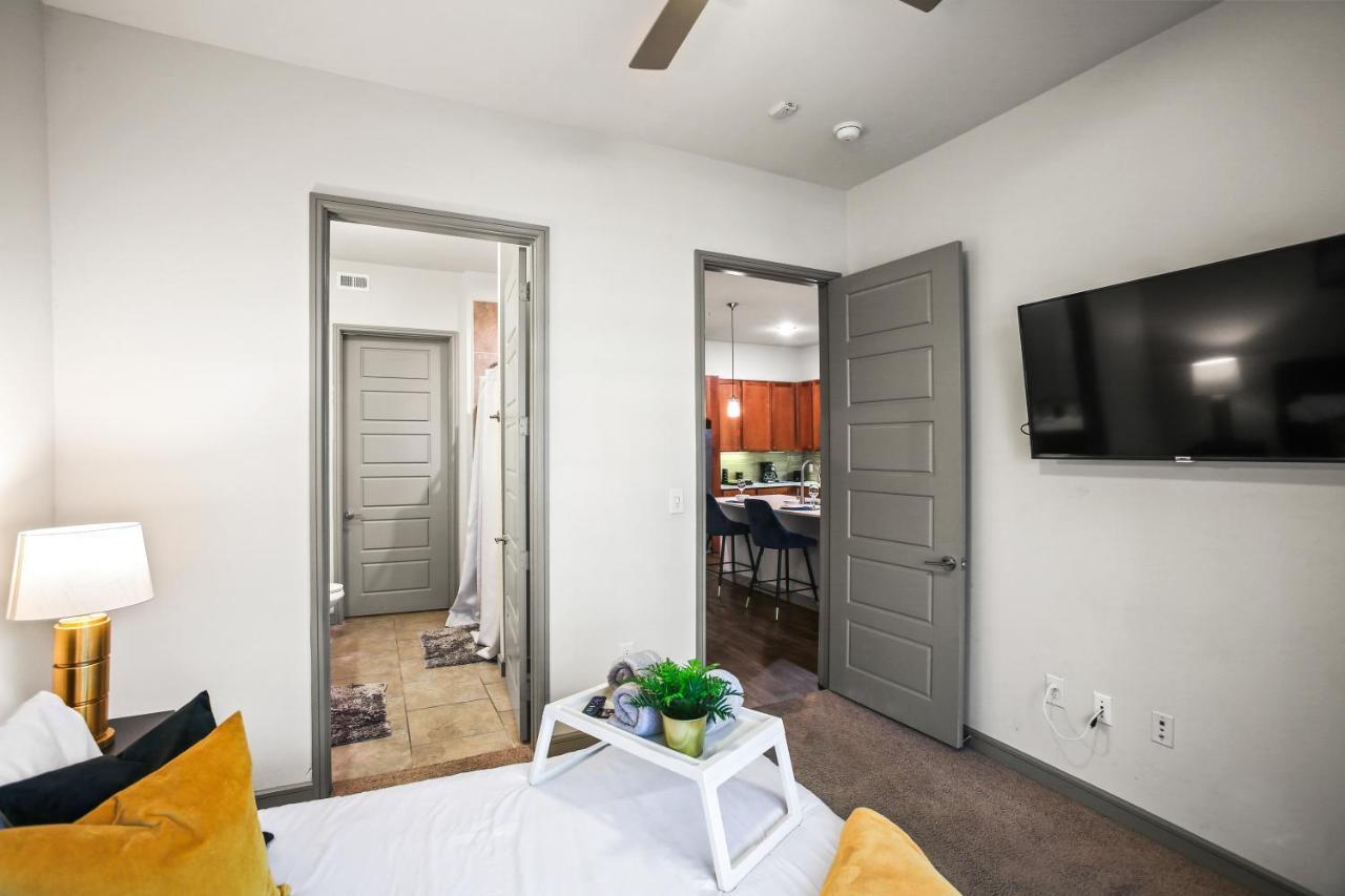 Luxury Apartment Close To Everything W Free Parking 5 Х'юстон Екстер'єр фото